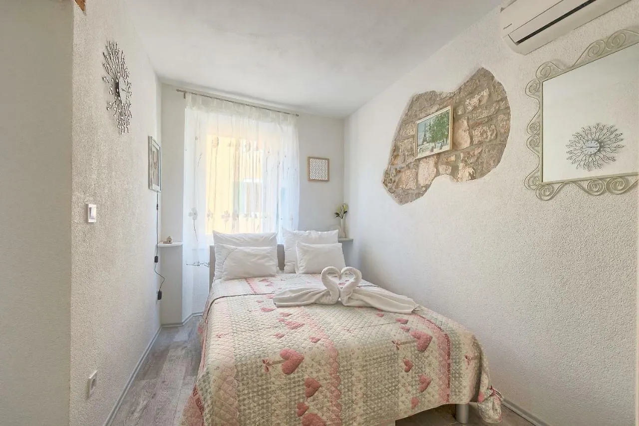 רוביני Graciela Apartment